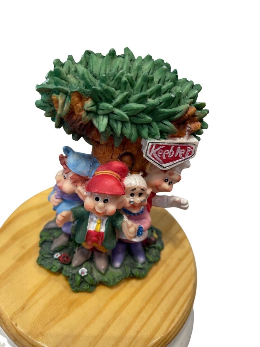 Keebler 2002 VTG ceramic graphic Keebler clan lided 9" x4" jar SKU 10-148